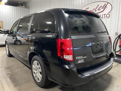 2015 Dodge Grand Caravan SE - Photo 3 - Saint Louis, MI 48880-9800