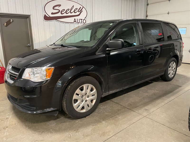 2015 Dodge Grand Caravan SE   - Photo 1 - Saint Louis, MI 48880-9800