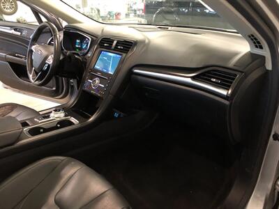 2020 Ford Fusion Titanium   - Photo 19 - Saint Louis, MI 48880-9800