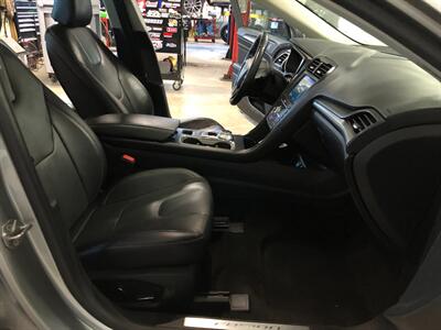 2020 Ford Fusion Titanium   - Photo 18 - Saint Louis, MI 48880-9800