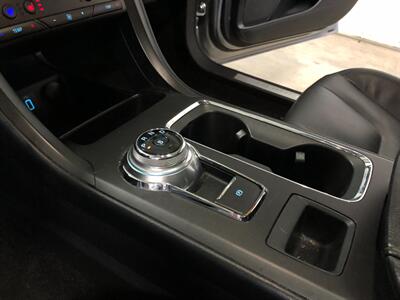 2020 Ford Fusion Titanium   - Photo 12 - Saint Louis, MI 48880-9800