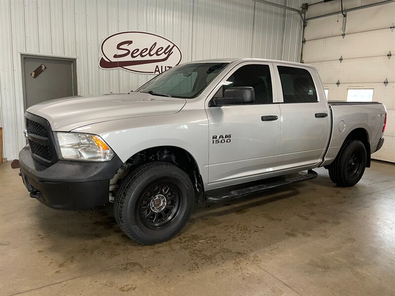 2015 RAM 1500 Express   - Photo 1 - Saint Louis, MI 48880-9800