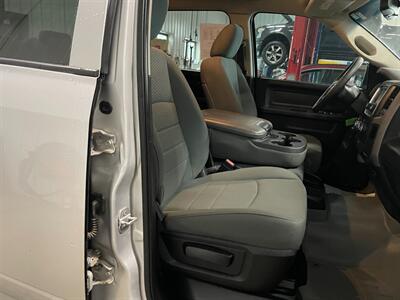 2015 RAM 1500 Express - Photo 17 - Saint Louis, MI 48880-9800