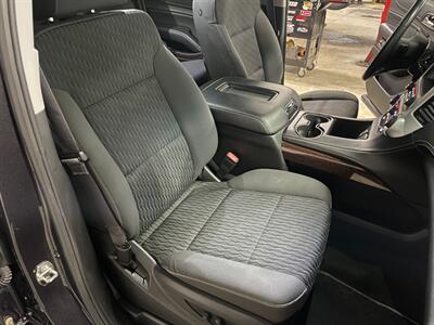 2015 GMC Yukon SLE   - Photo 18 - Saint Louis, MI 48880-9800