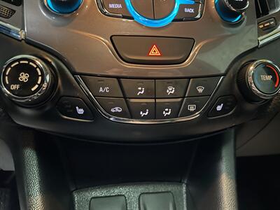 2018 Chevrolet Cruze LT Auto   - Photo 15 - Saint Louis, MI 48880-9800