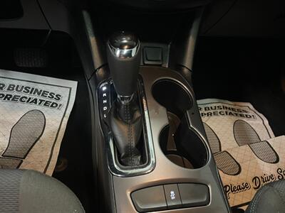 2018 Chevrolet Cruze LT Auto   - Photo 16 - Saint Louis, MI 48880-9800