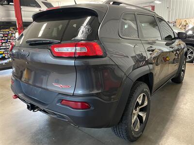 2015 Jeep Cherokee Trailhawk   - Photo 6 - Saint Louis, MI 48880-9800