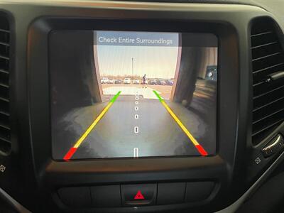 2015 Jeep Cherokee Trailhawk   - Photo 12 - Saint Louis, MI 48880-9800