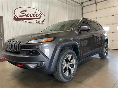 2015 Jeep Cherokee Trailhawk   - Photo 2 - Saint Louis, MI 48880-9800