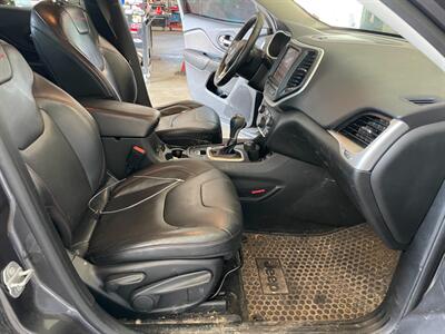 2015 Jeep Cherokee Trailhawk   - Photo 15 - Saint Louis, MI 48880-9800