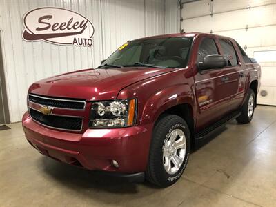 2008 Chevrolet Avalanche LS   - Photo 2 - Saint Louis, MI 48880-9800