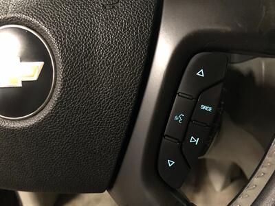 2008 Chevrolet Avalanche LS   - Photo 11 - Saint Louis, MI 48880-9800