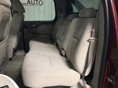 2008 Chevrolet Avalanche LS   - Photo 16 - Saint Louis, MI 48880-9800