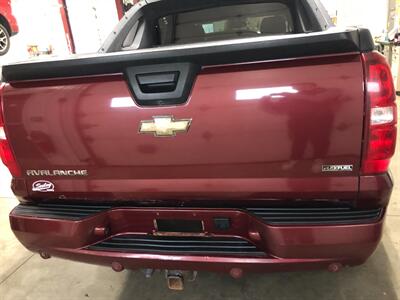 2008 Chevrolet Avalanche LS   - Photo 29 - Saint Louis, MI 48880-9800