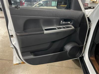 2012 Jeep Liberty Sport   - Photo 20 - Saint Louis, MI 48880-9800