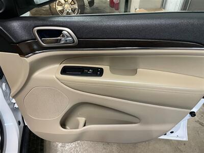2014 Jeep Grand Cherokee Limited   - Photo 23 - Saint Louis, MI 48880-9800