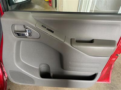 2019 Nissan Frontier SV   - Photo 22 - Saint Louis, MI 48880-9800