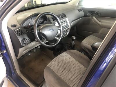 2006 Ford Focus ZX4 S   - Photo 10 - Saint Louis, MI 48880-9800