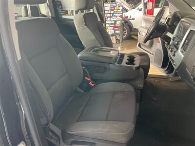 2015 GMC Sierra 1500 SLE   - Photo 14 - Saint Louis, MI 48880-9800