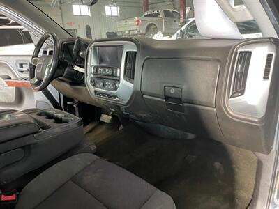 2015 GMC Sierra 1500 SLE   - Photo 15 - Saint Louis, MI 48880-9800