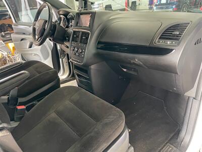 2016 Dodge Grand Caravan SE   - Photo 22 - Saint Louis, MI 48880-9800