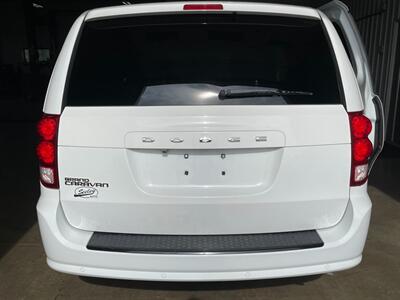 2016 Dodge Grand Caravan SE   - Photo 28 - Saint Louis, MI 48880-9800