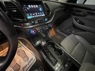 2017 Chevrolet Impala LT   - Photo 12 - Saint Louis, MI 48880-9800