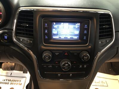 2014 Jeep Grand Cherokee Laredo   - Photo 13 - Saint Louis, MI 48880-9800