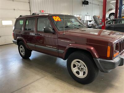2000 Jeep Cherokee Sport   - Photo 4 - Saint Louis, MI 48880-9800