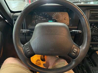 2000 Jeep Cherokee Sport   - Photo 8 - Saint Louis, MI 48880-9800