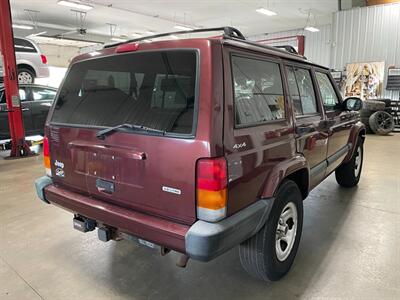 2000 Jeep Cherokee Sport   - Photo 5 - Saint Louis, MI 48880-9800