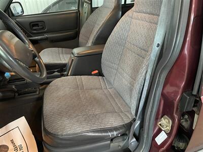 2000 Jeep Cherokee Sport   - Photo 13 - Saint Louis, MI 48880-9800