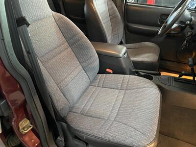 2000 Jeep Cherokee Sport   - Photo 16 - Saint Louis, MI 48880-9800