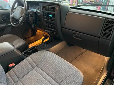 2000 Jeep Cherokee Sport   - Photo 17 - Saint Louis, MI 48880-9800