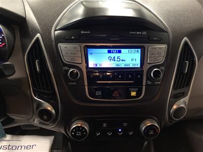 2012 Hyundai TUCSON GLS   - Photo 14 - Saint Louis, MI 48880-9800