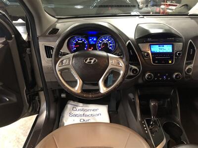 2012 Hyundai TUCSON GLS   - Photo 9 - Saint Louis, MI 48880-9800