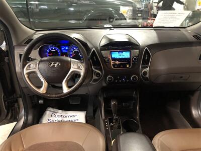 2012 Hyundai TUCSON GLS   - Photo 8 - Saint Louis, MI 48880-9800