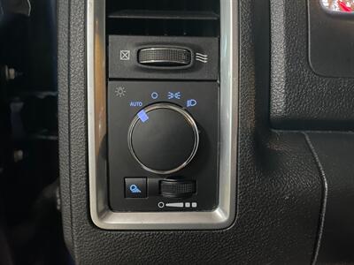 2021 RAM 1500 Classic SLT   - Photo 10 - Saint Louis, MI 48880-9800