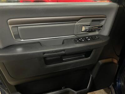 2021 RAM 1500 Classic SLT   - Photo 22 - Saint Louis, MI 48880-9800