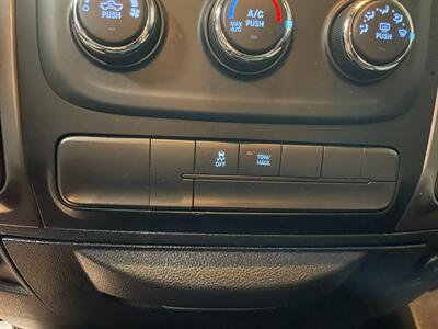 2021 RAM 1500 Classic SLT   - Photo 14 - Saint Louis, MI 48880-9800