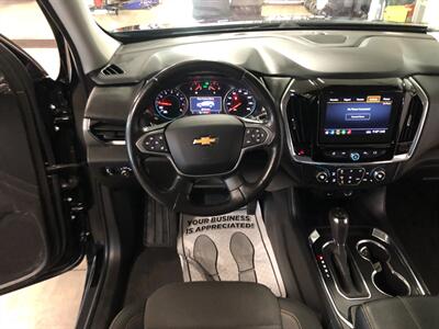 2020 Chevrolet Traverse LT Cloth - Photo 8 - Saint Louis, MI 48880-9800
