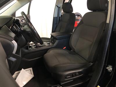 2020 Chevrolet Traverse LT Cloth - Photo 15 - Saint Louis, MI 48880-9800