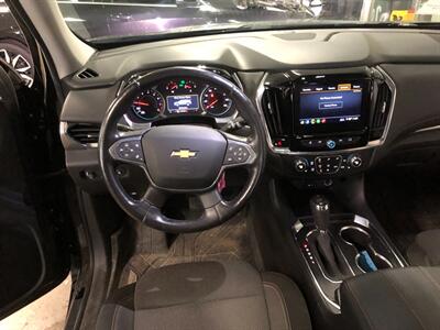 2020 Chevrolet Traverse LT Cloth   - Photo 9 - Saint Louis, MI 48880-9800