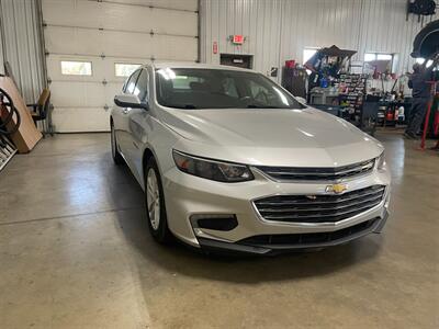 2018 Chevrolet Malibu LT   - Photo 5 - Saint Louis, MI 48880-9800