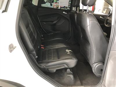 2018 Ford Escape SEL   - Photo 15 - Saint Louis, MI 48880-9800