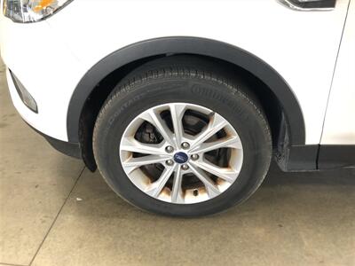 2018 Ford Escape SEL   - Photo 20 - Saint Louis, MI 48880-9800