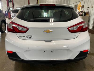 2019 Chevrolet Cruze LT   - Photo 24 - Saint Louis, MI 48880-9800