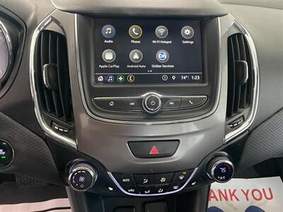 2019 Chevrolet Cruze LT   - Photo 13 - Saint Louis, MI 48880-9800
