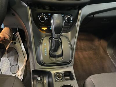 2016 Ford Escape S   - Photo 16 - Saint Louis, MI 48880-9800