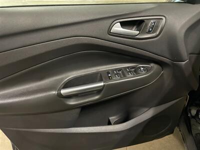 2016 Ford Escape SE   - Photo 20 - Saint Louis, MI 48880-9800